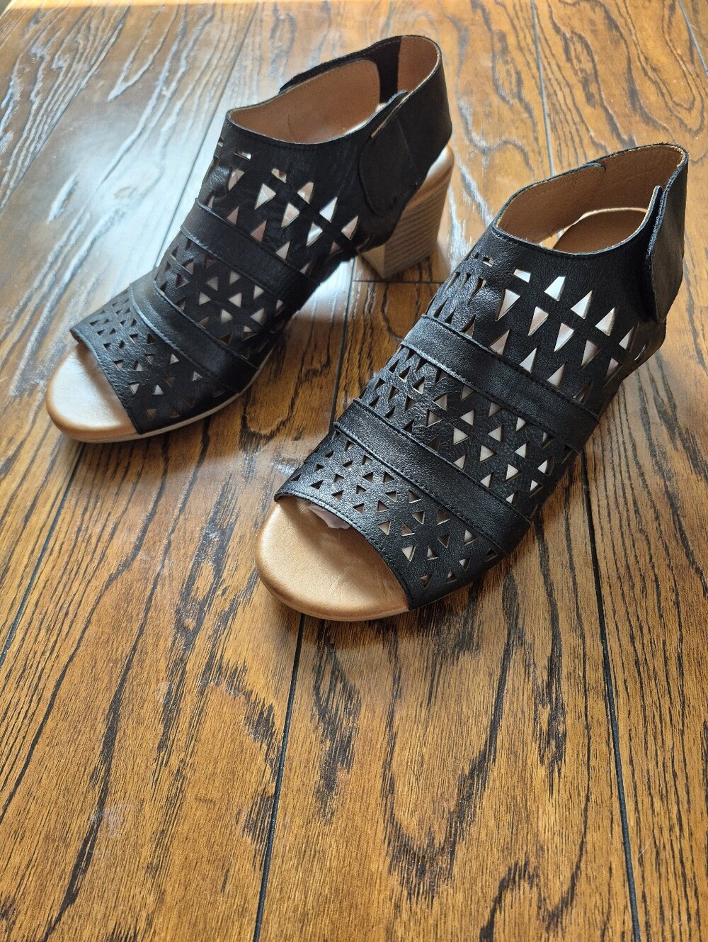 Sandals Heels 41 - Tyche - Black / Brown Tan - 9.5 / 10 Like New Unique